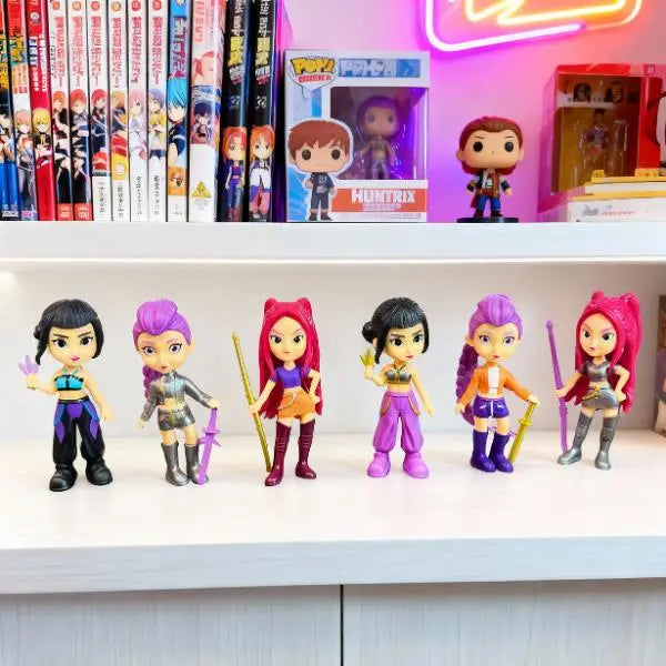 Set de 6 Figuras Kpop Huntrix Cazadores de Demonios - Miniaturas de Acción con Base para Exhibición, Calidad de Detalle Premium 2026 - Conecta Chava Shop