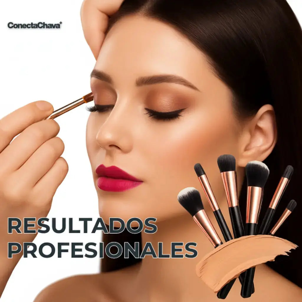 Brochas de maquillaje suaves para piel sensible con estuche, usadas en aplicación profesional.