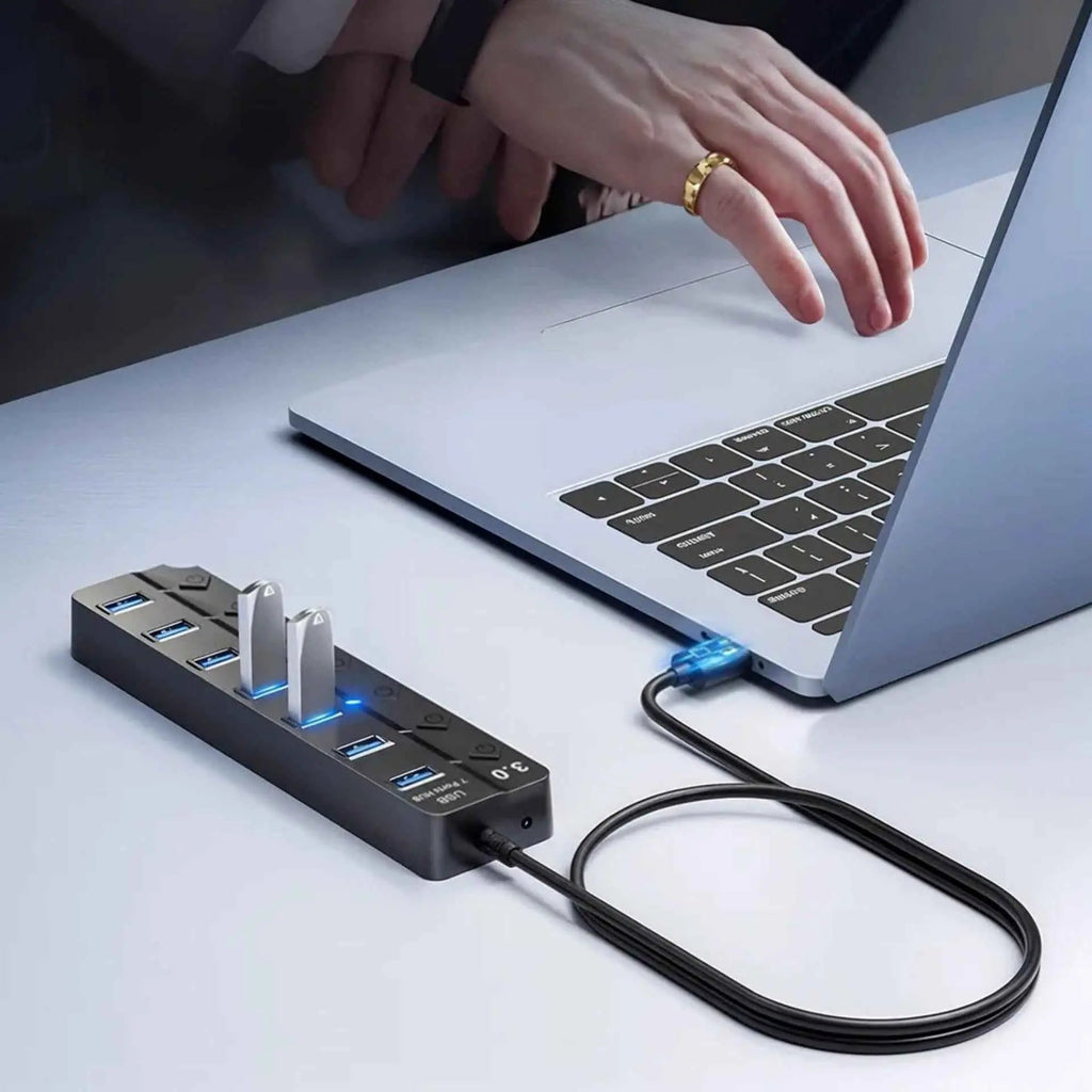 Hub USB 3.0 de 7 Puertos con Interruptores Individuales - Estación de Datos de Alta Velocidad, Luces LED Indicadoras, Diseño Pro para Oficina - Conecta Chava Shop