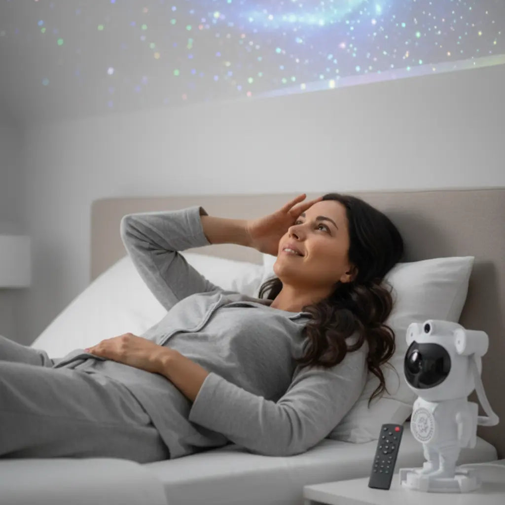 Proyector Estelar Galaxia Astronauta con Parlante Bluetooth - Luces Multicolor y Proyección 360°, Sonido Inmersivo para Recámara Pro 2026 - Conecta Chava Shop
