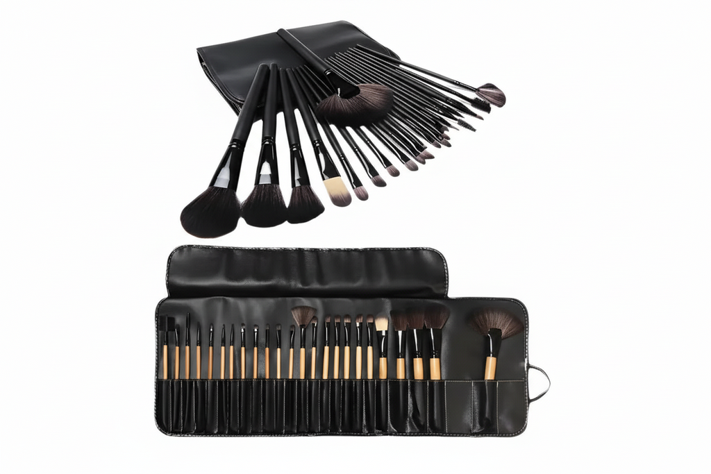 Set de 24 brochas de maquillaje profesional con estuche negro abierto